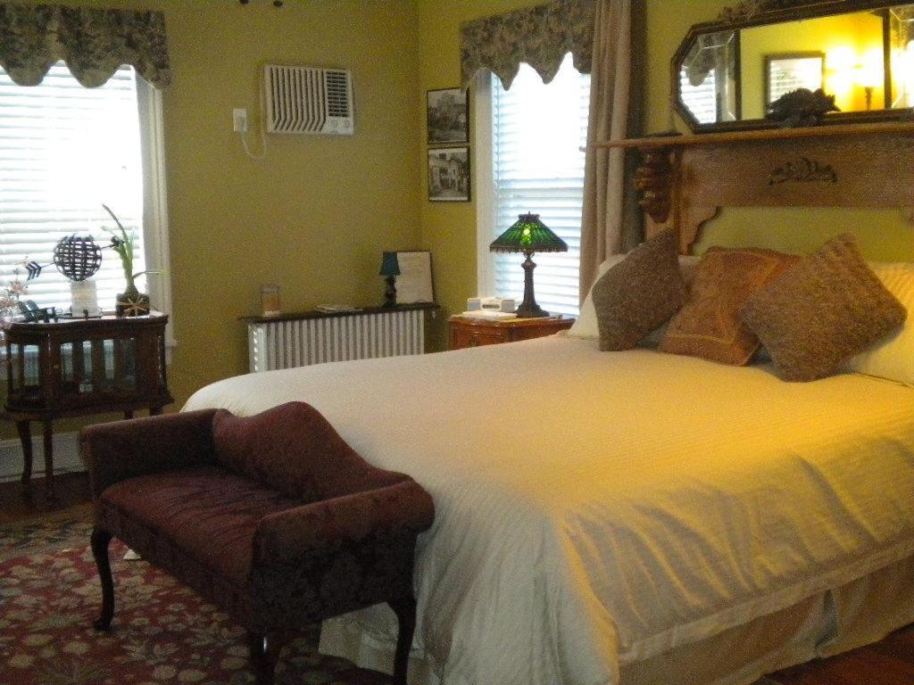 The Stirling House Waterfront Inn Greenport Eksteriør billede