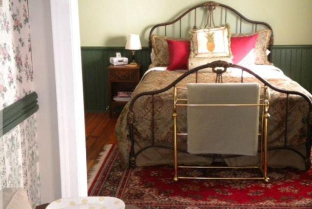 The Stirling House Waterfront Inn Greenport Eksteriør billede